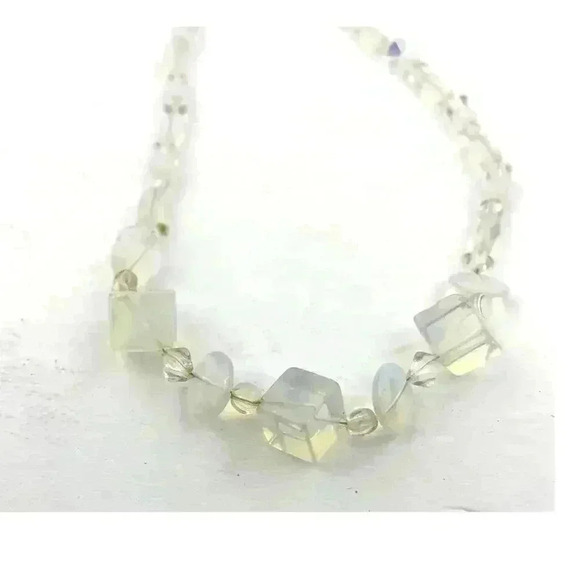 Moonstone Glass Chunky Beaded Necklace Iridescent Cube Silver Tone 16" - Picture 10 of 16